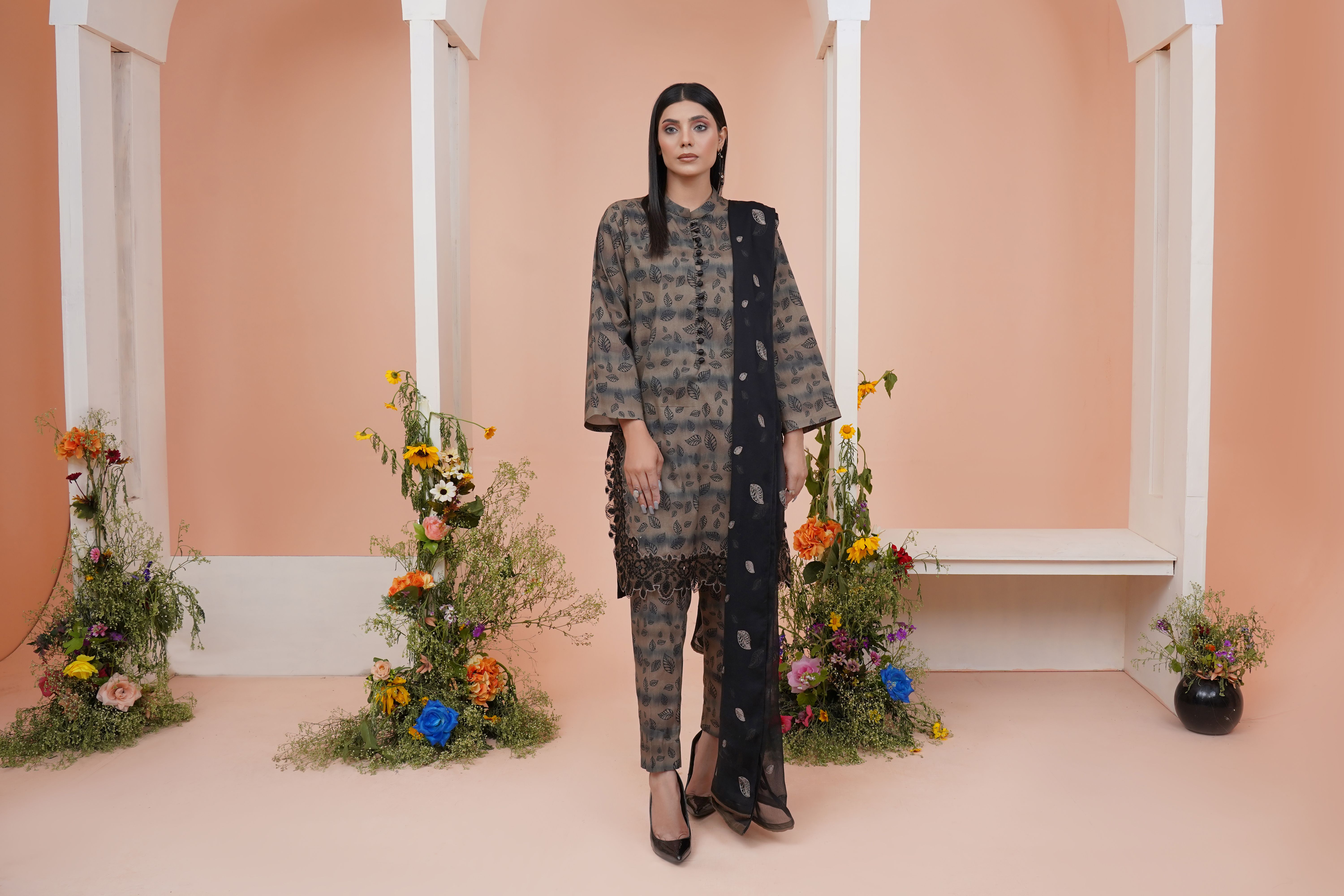 best office wear dresses for Pakistani women