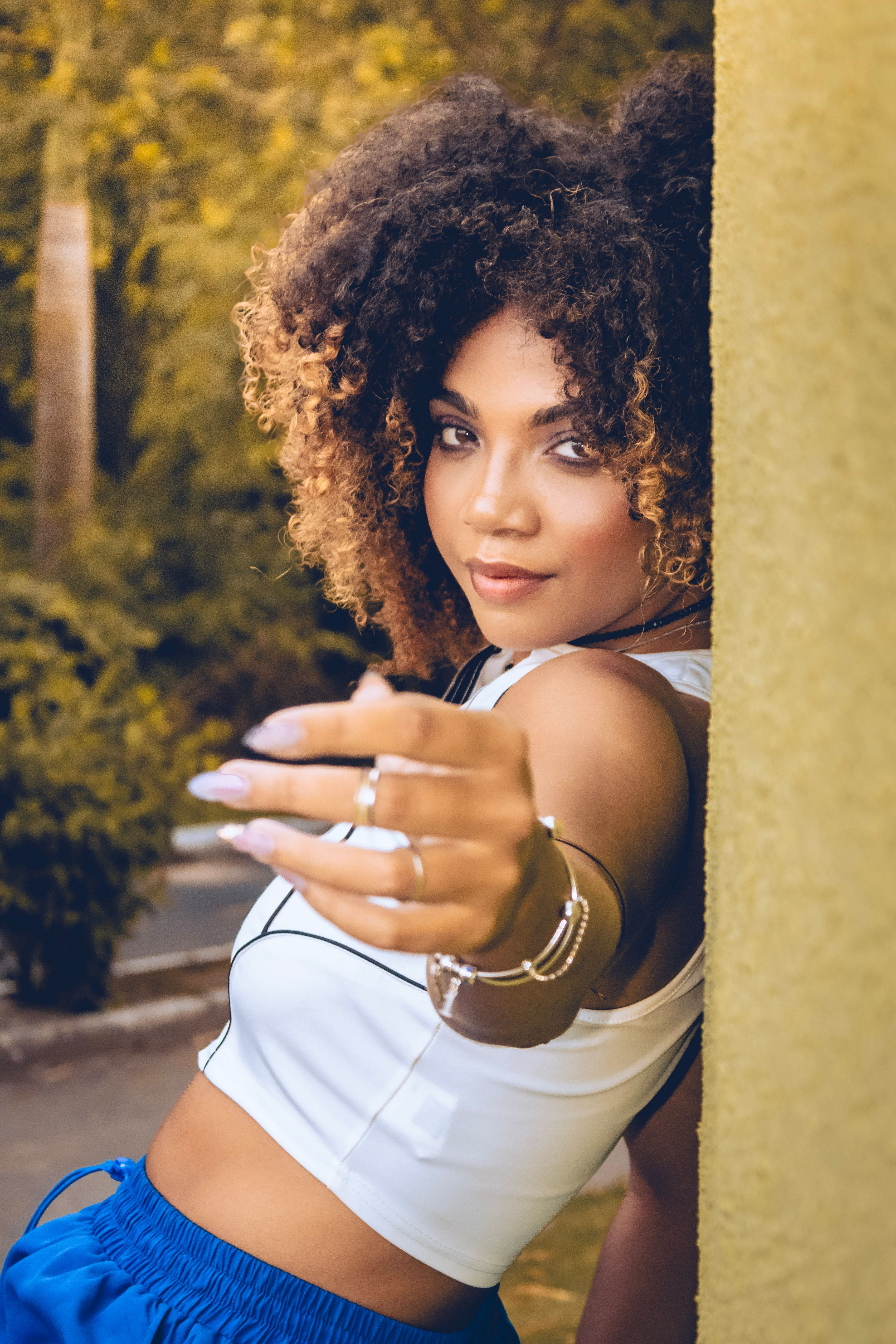 Foto de stock gratuita sobre accesorios, actitud, al aire libre ...