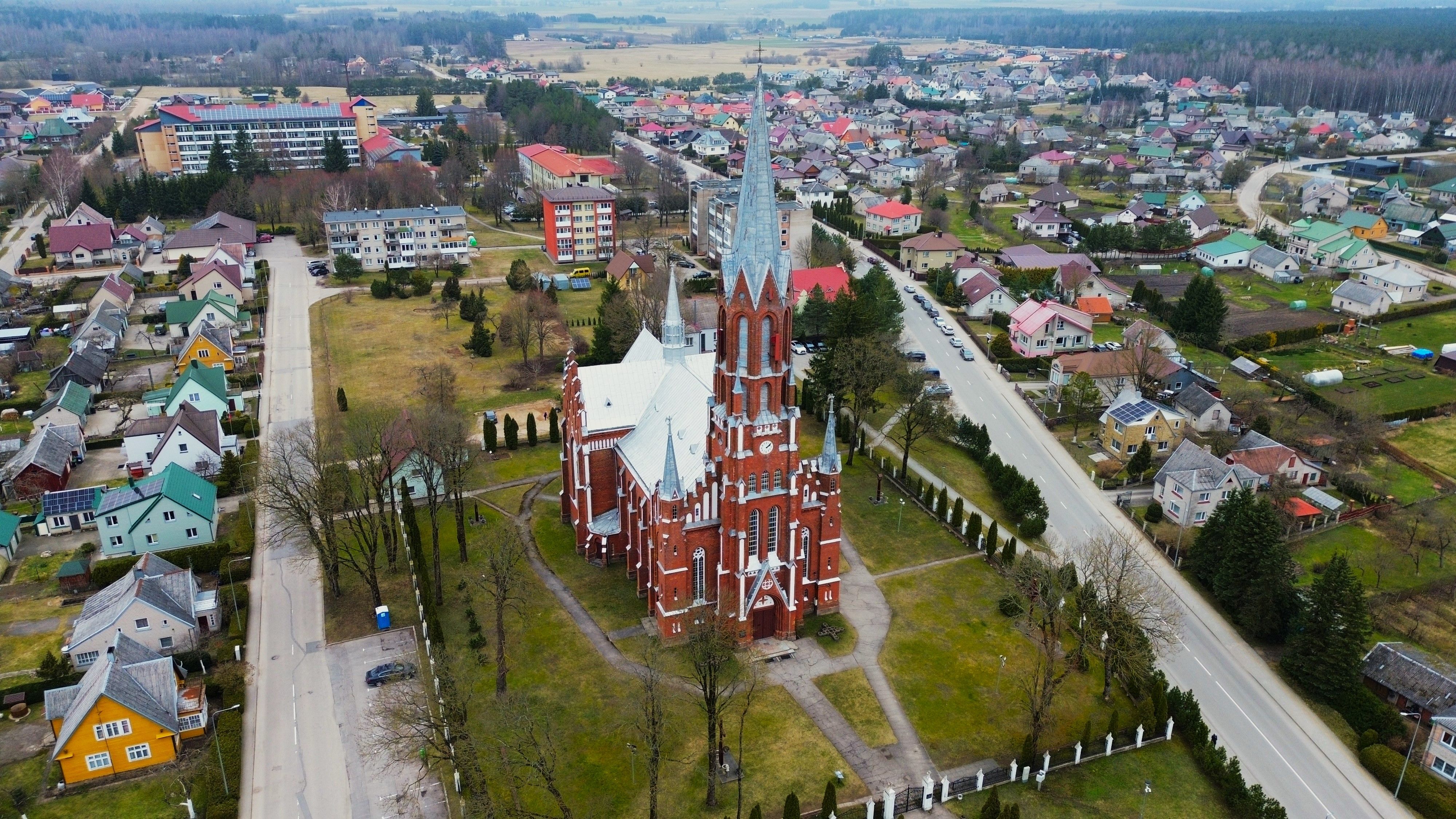 Foto de stock gratuita sobre aguja, apskr de tauragės, arboles ...