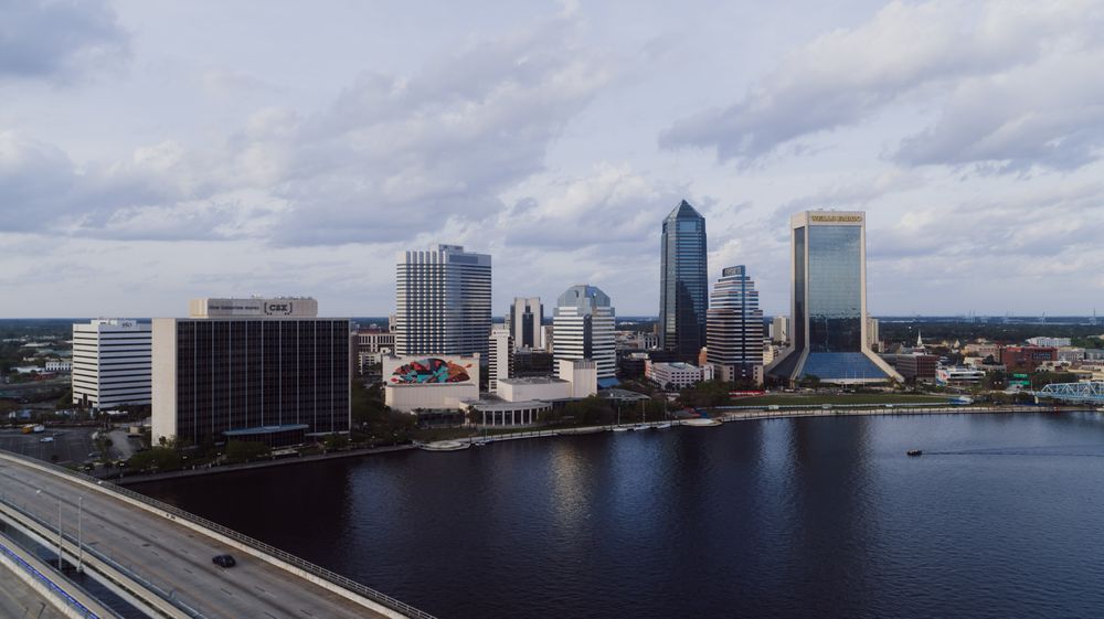 Mandarin street and buildings in Jacksonville
