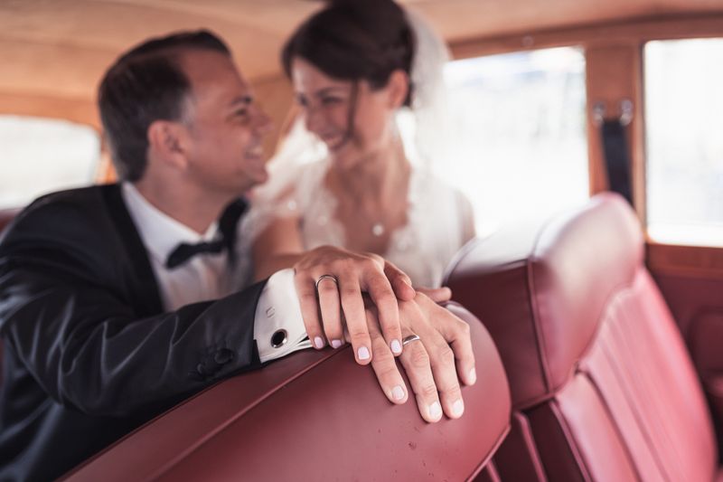 Auto de los novios
