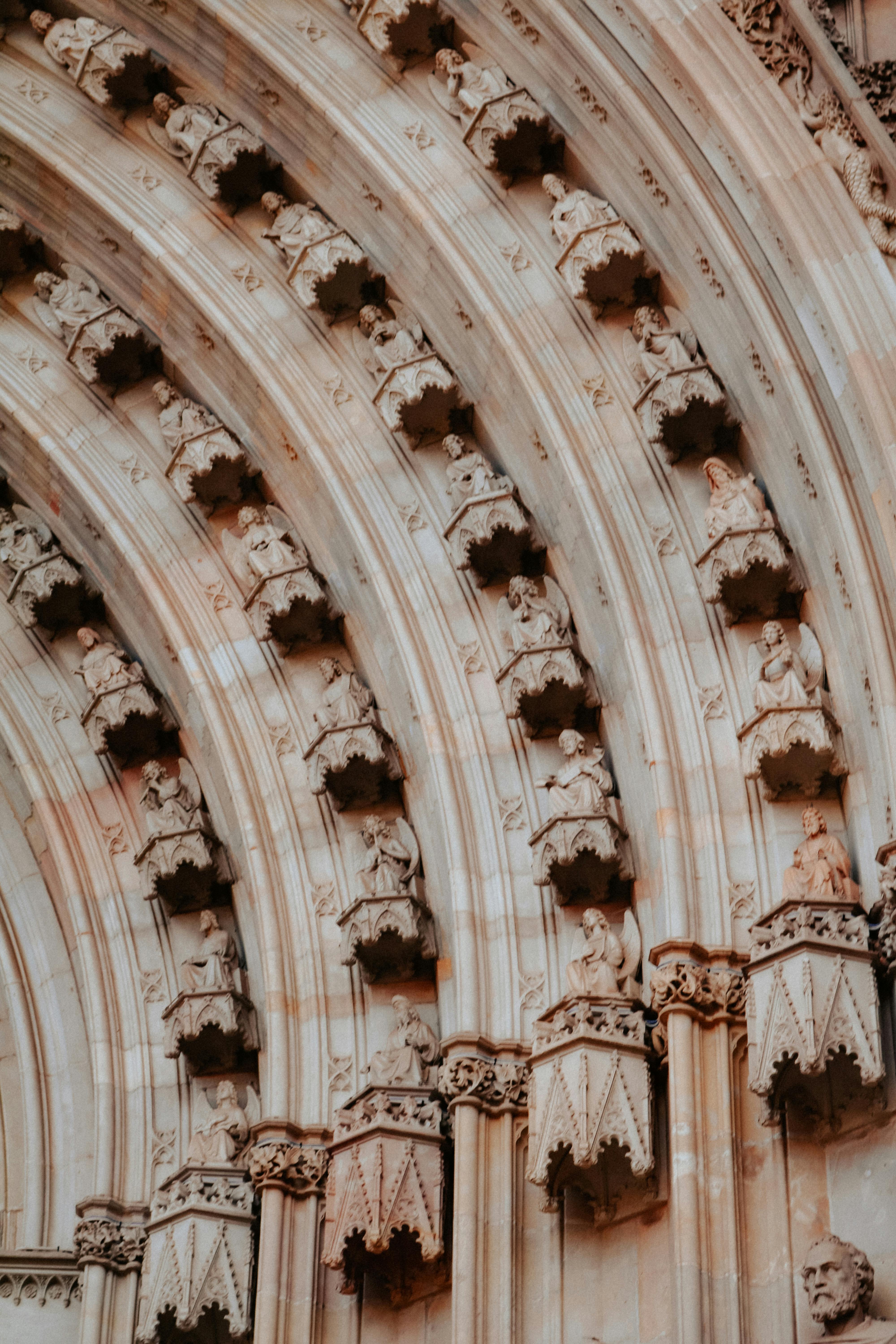 arch in a cathedral in barcelona