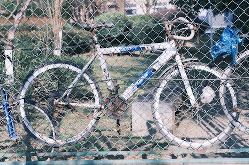 Foto profissional grátis de bicicleta, branco, cadeia