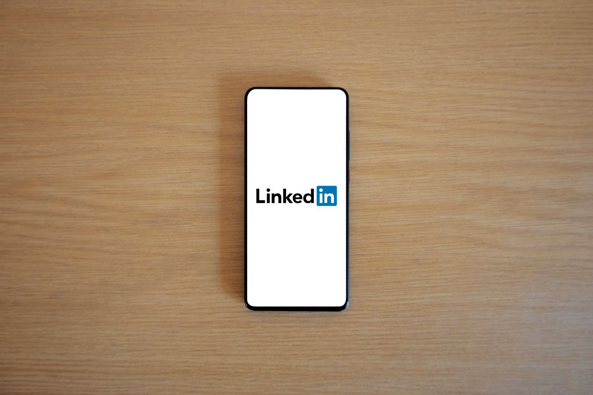 Prospection LinkedIn / cold emailing - Construire une stratégie de prospection multicanale performante