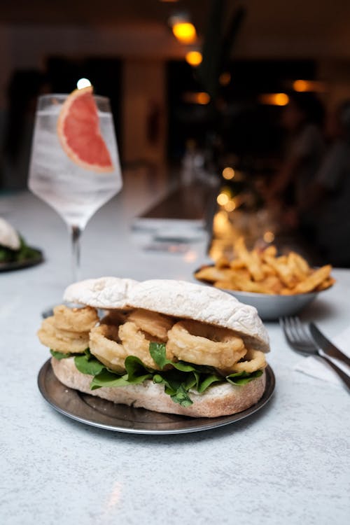 Foto profissional grátis de almoço, aperitivo, atendendo