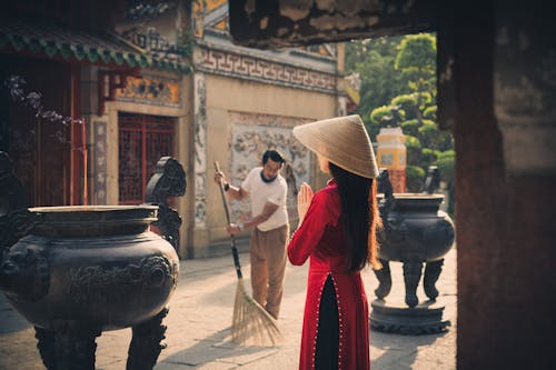 Immagine gratuita di chapéu cònic asiàtic, donna asiatica, pace