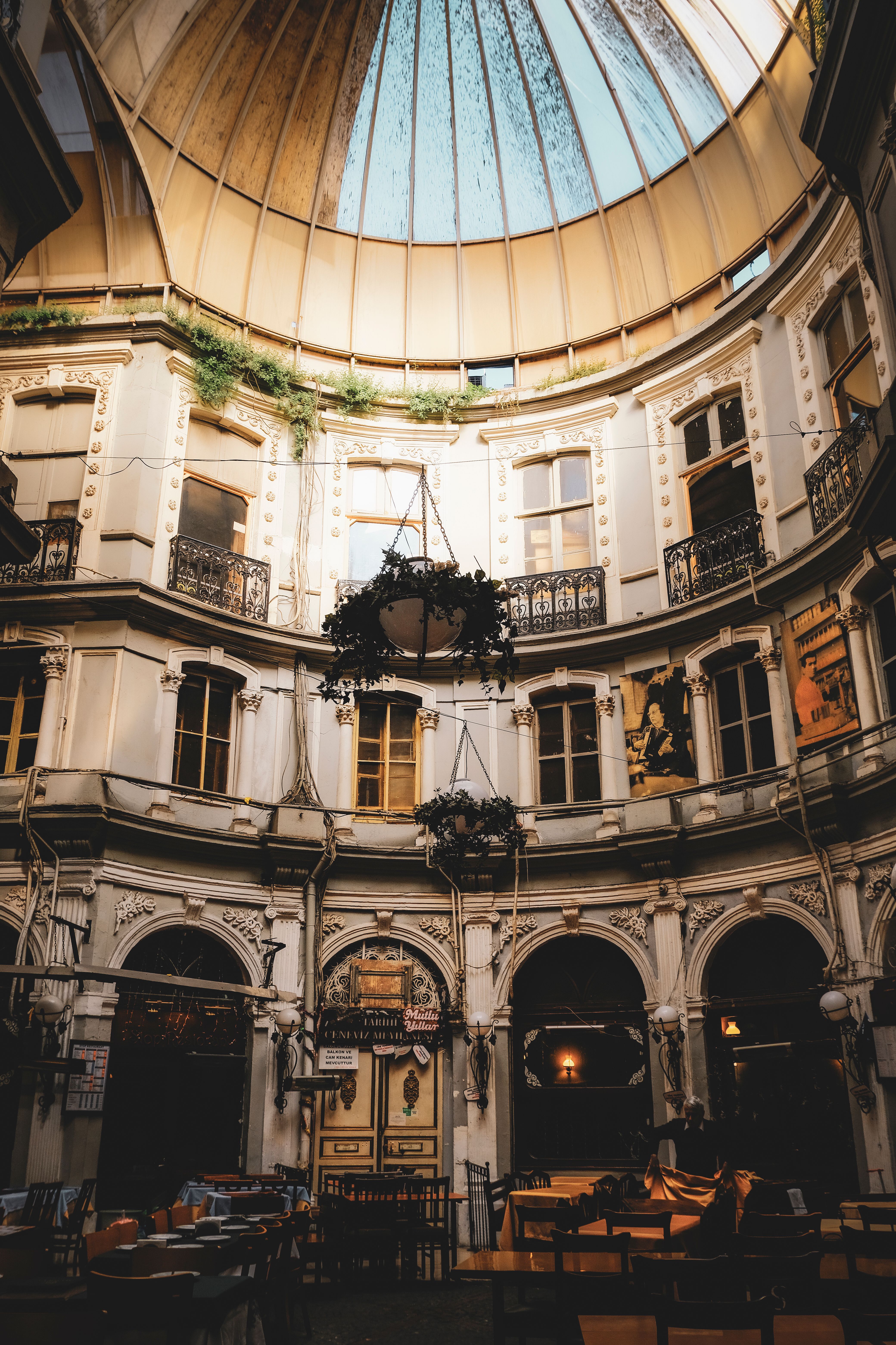 Cicek Pasaji in Istanbul · Free Stock Photo