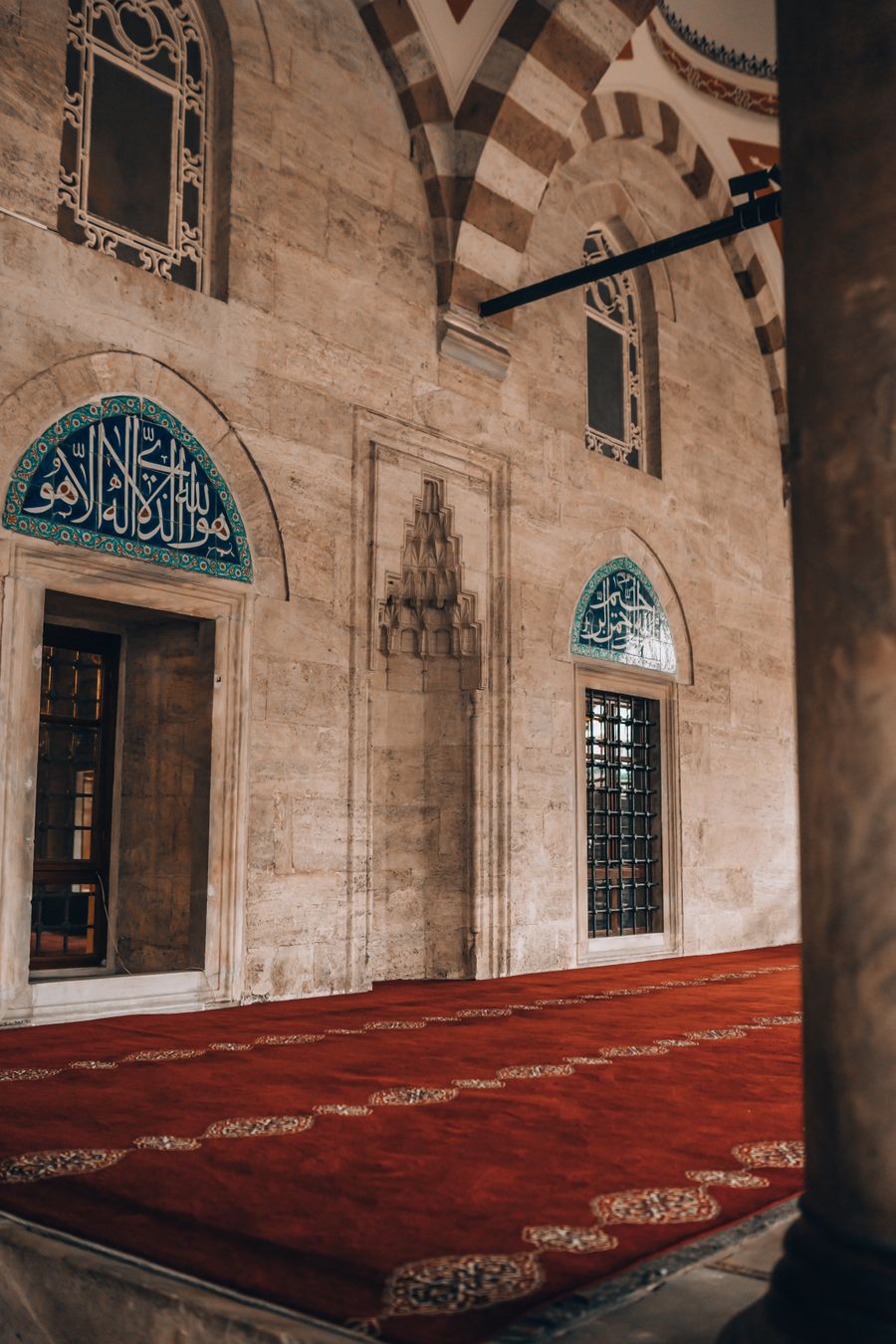 Inspirasi karpet masjid dan ruang ibadah