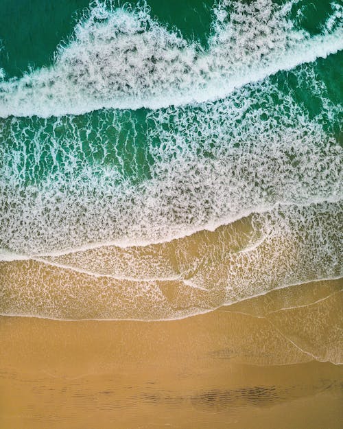 Fotografía A Vista De Pájaro De Las Olas Del Mar