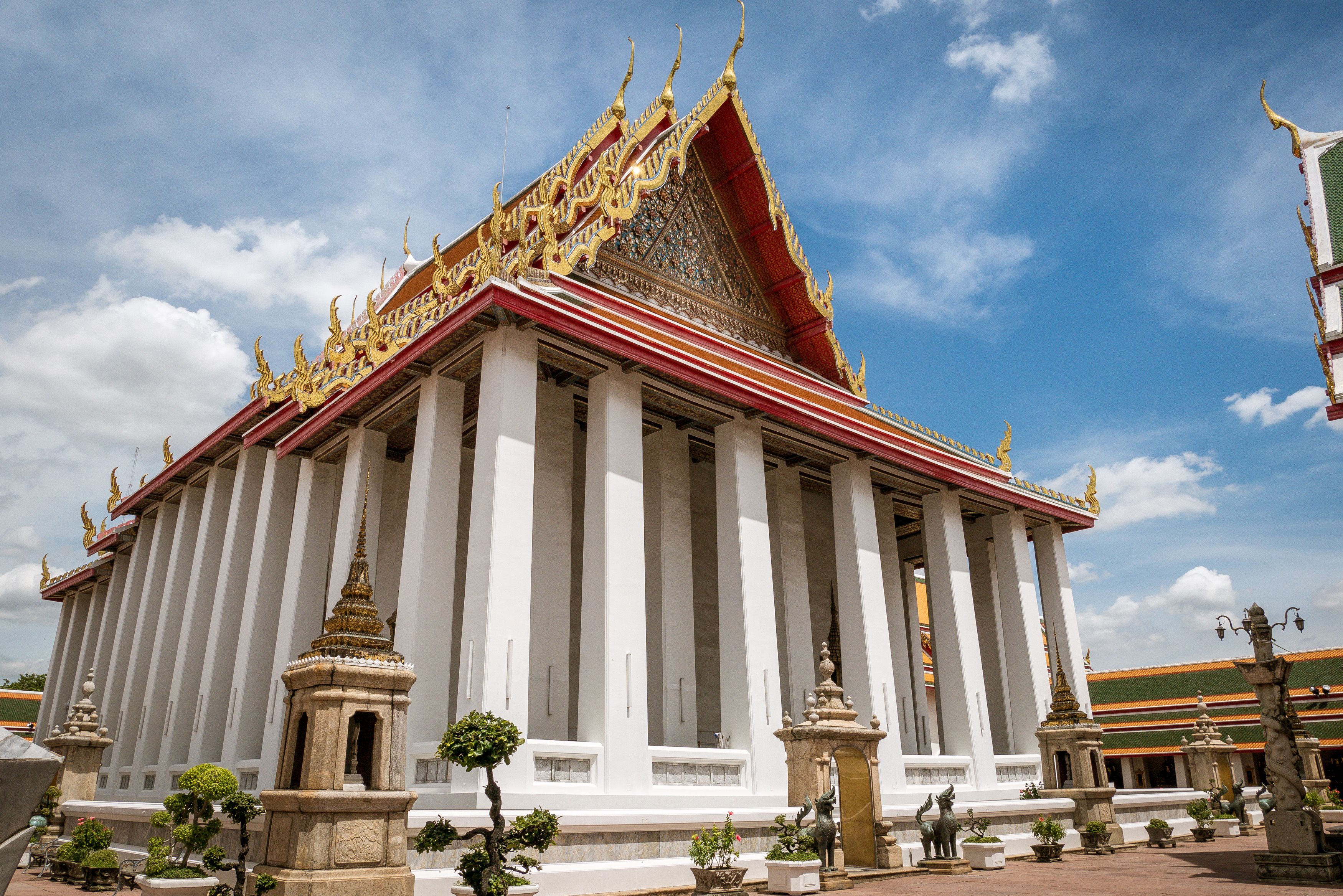The five-and-a-half tonne solid gold Buddha at Wat Traimit