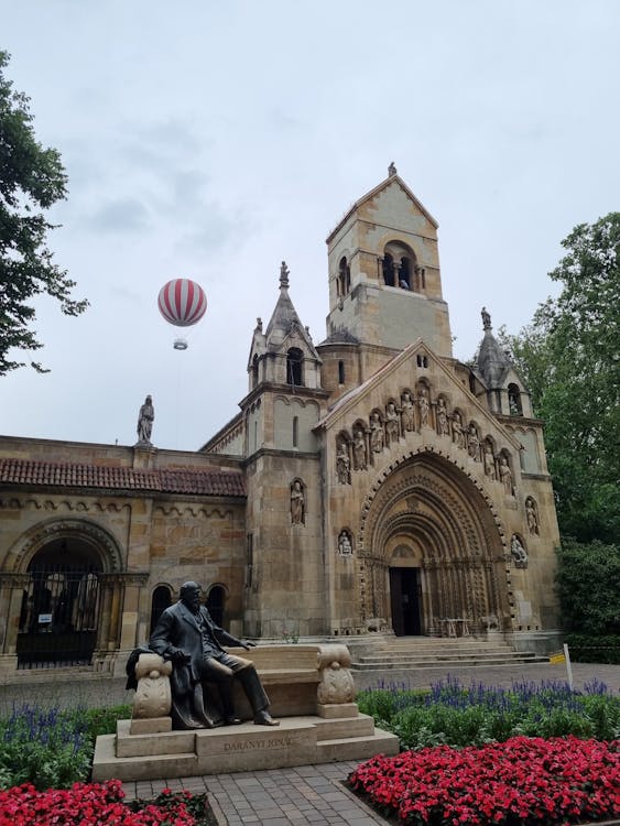 Foto stok gratis arsitektur kuno, balon udara, Budapest