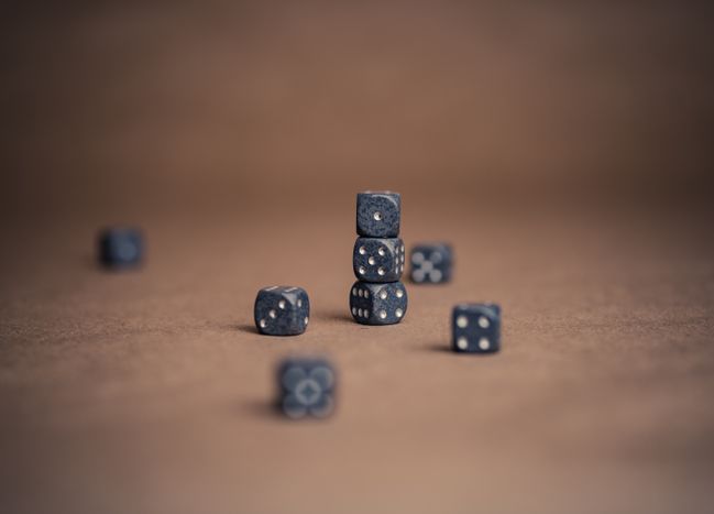 Online Casino: Spielautomaten und Live-Spiele im Überblick
