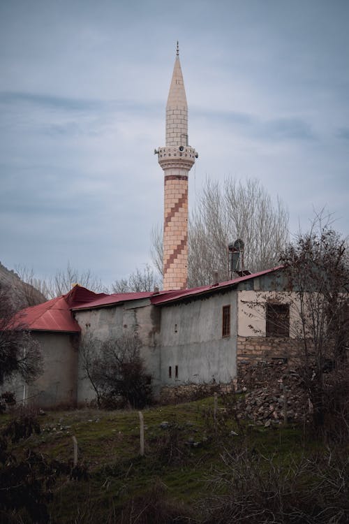 Imagine de stoc gratuită din fotografiere verticală, minaret, sumbru