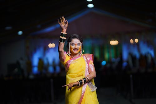 Ilmainen kuvapankkikuva tunnisteilla hymy, hymyily, intialainen nainen