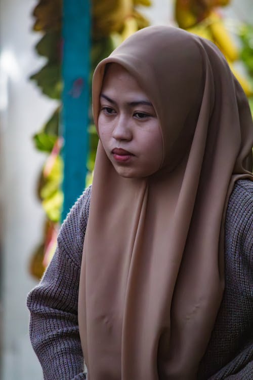 Kostenloses Stock Foto zu asiatische frau, hijab, jung