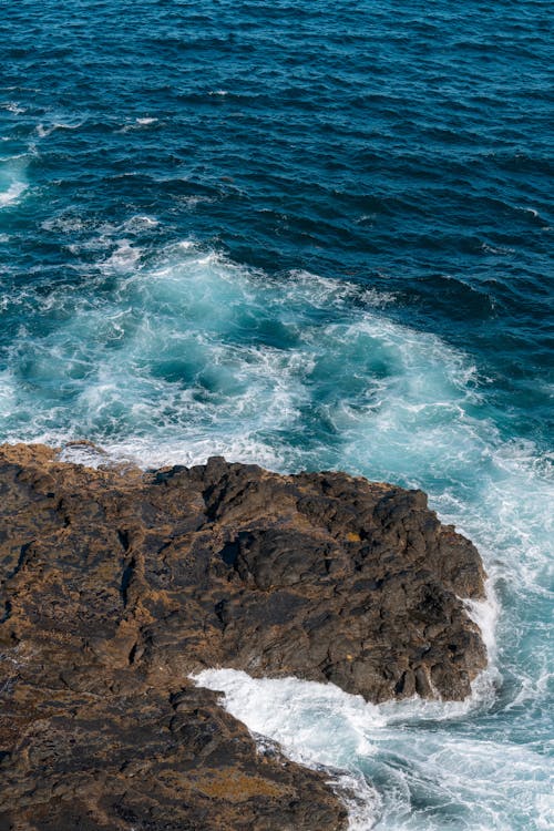 Photos gratuites de côte, eau bleue, éclabousser