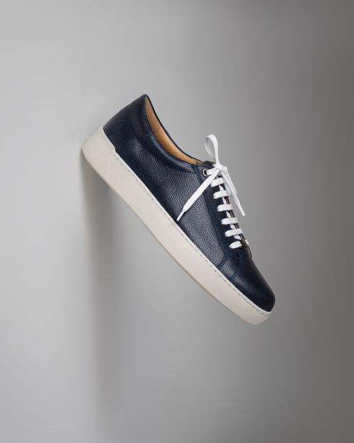 Talon Court Low men’s shoes in ink and bone — photo by saeed karimi on Pexels