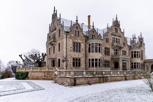 Burg Altenstein Mit Schnee Bedeckt