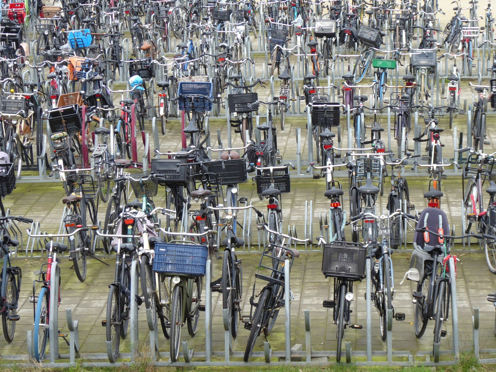 Groot tekort aan fietskluizen op stations, wachtlijsten lopen op