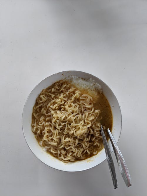 Instant Noodles with Egg