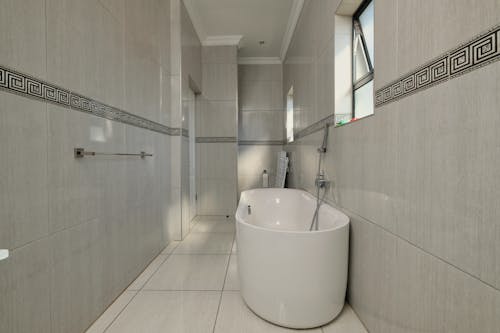 Безкоштовне стокове фото на тему «білий, ванна, ванна кімната»