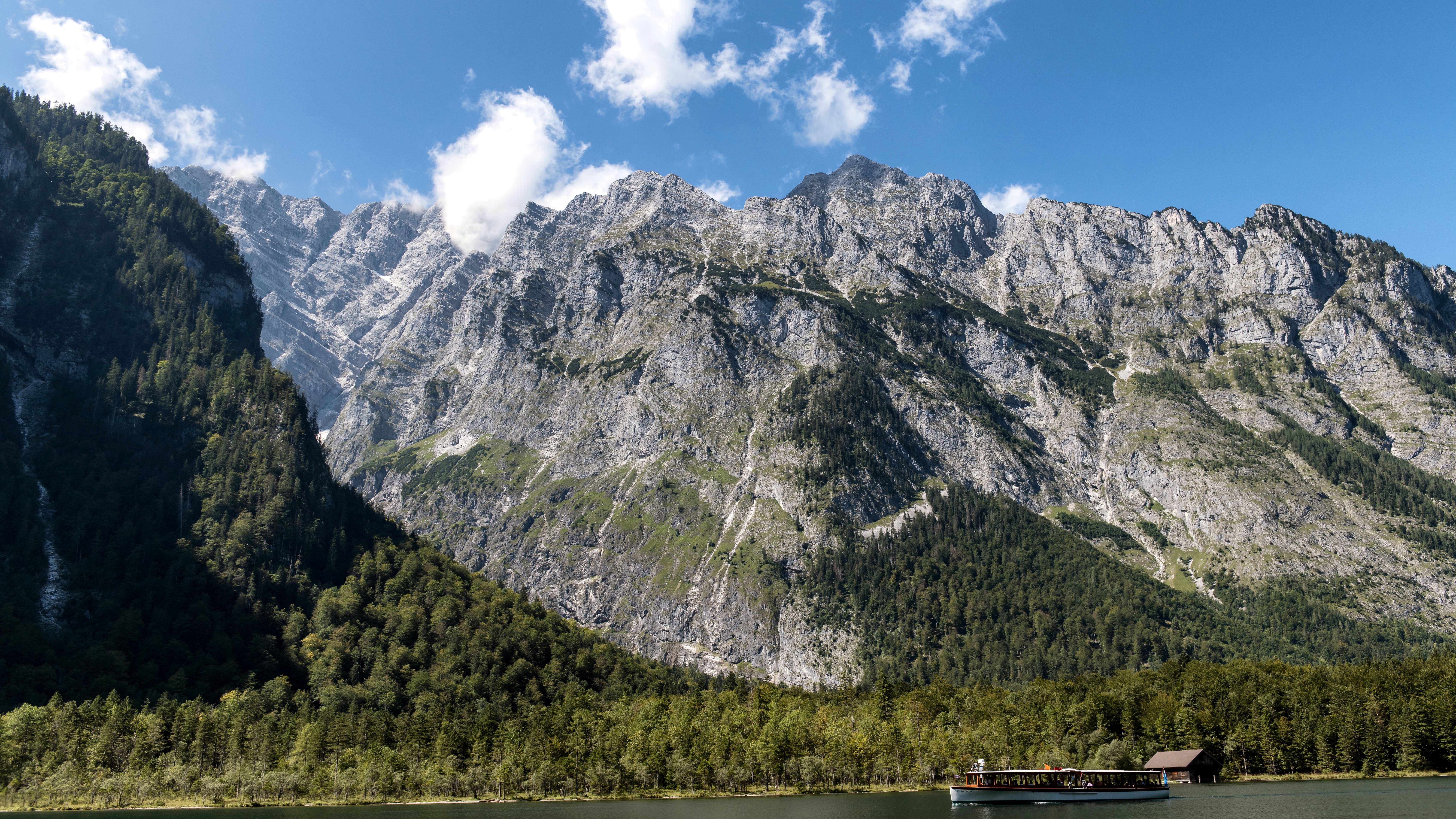 Landscape with Alpine Mountains and Forests · Free Stock Photo