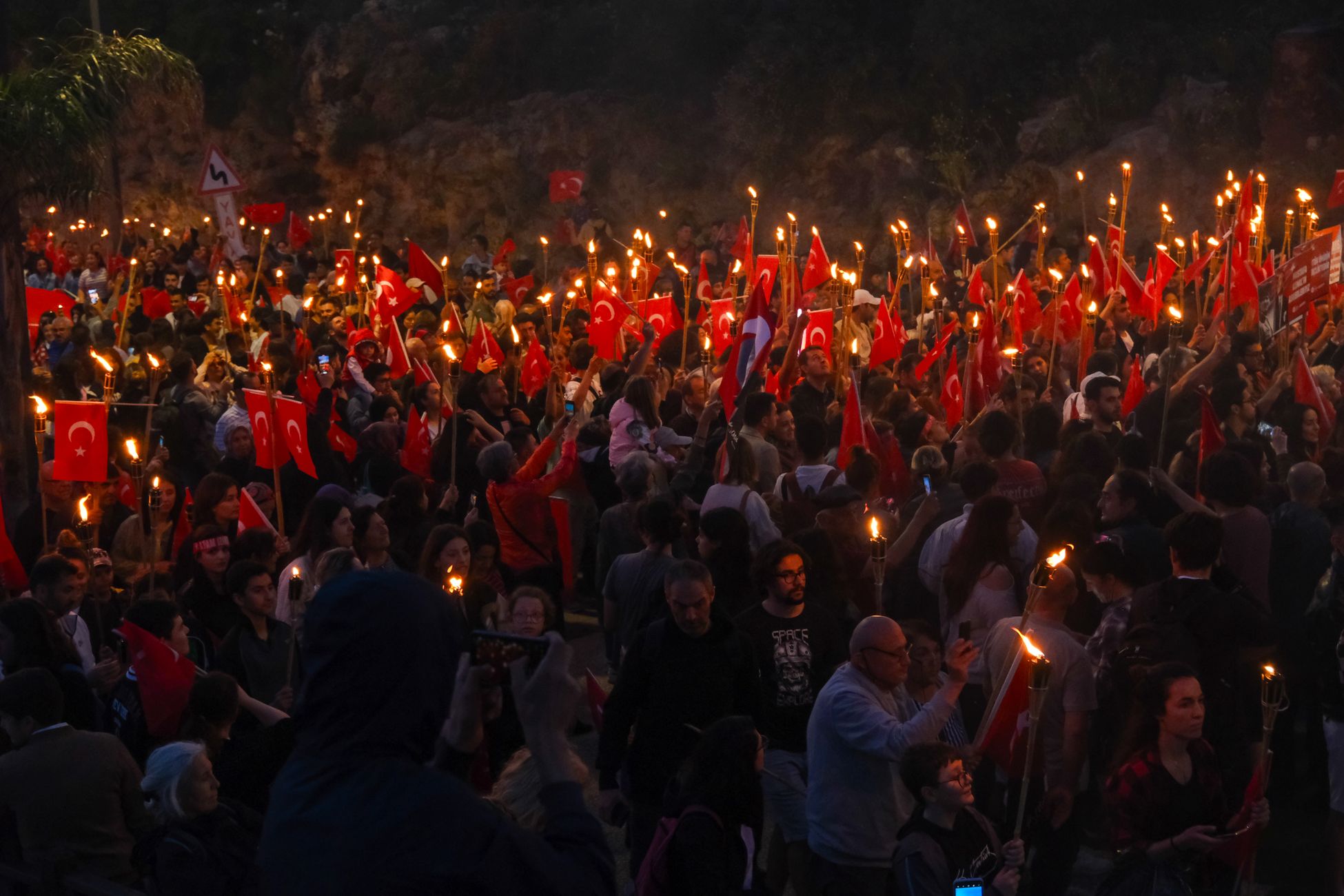 Turkey's Unions Face Legal Pressure Amid Worker Militancy