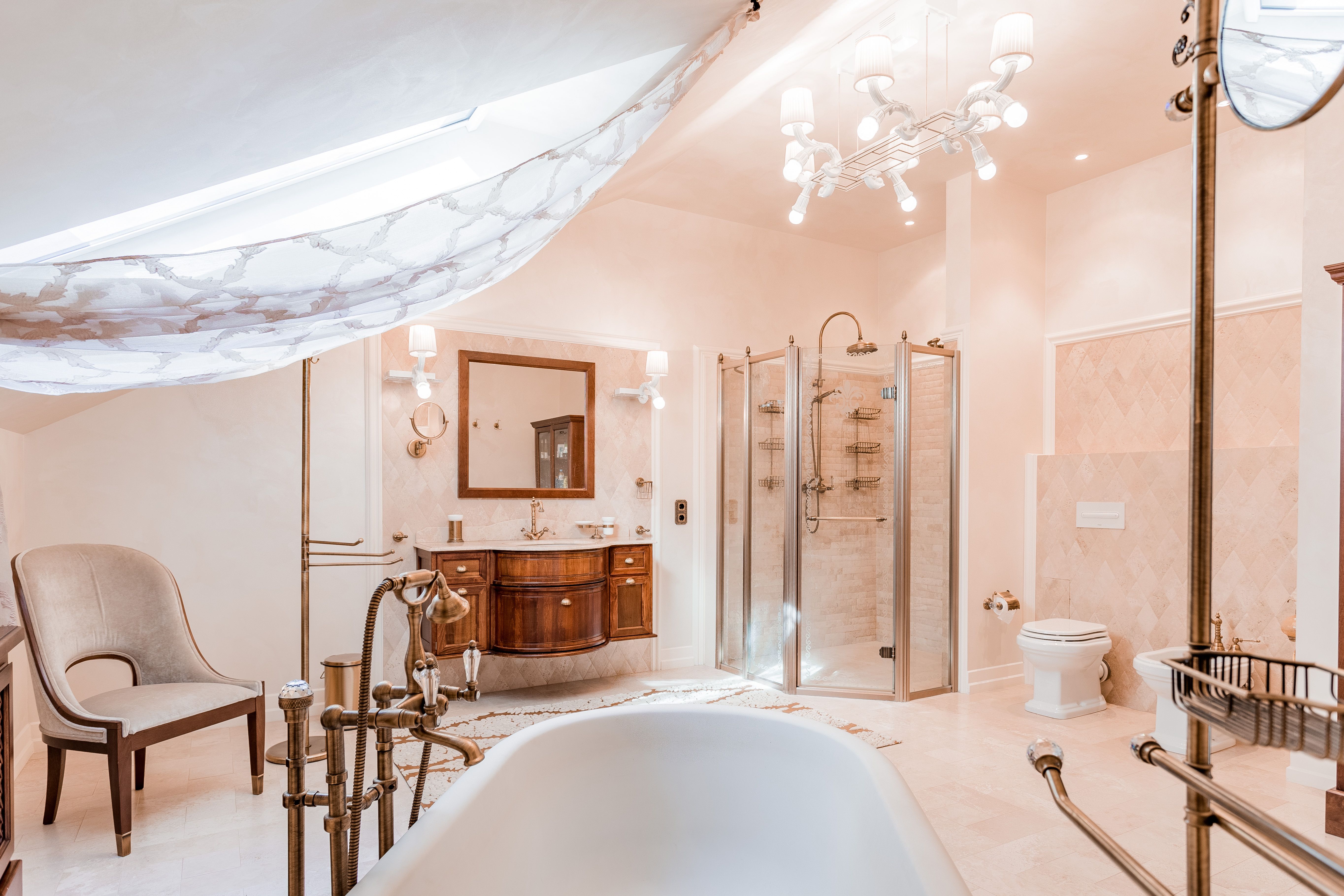 House of Rohl appoints new leaders to boost luxury home décor sales in North America — Photo by Алан Албегов on Pexels