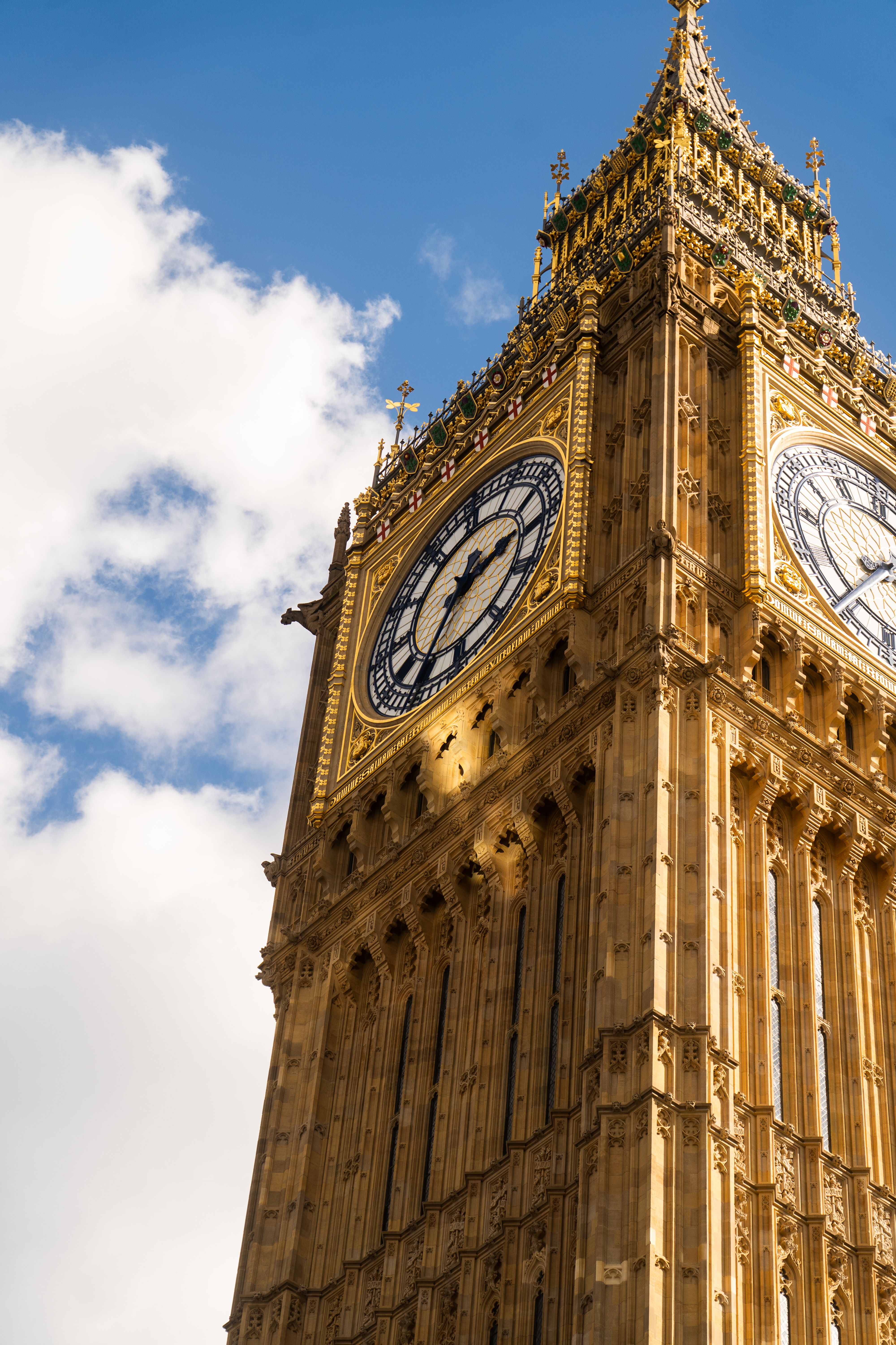 Low Angle Shot of the Big Ben Tower in London, England · Free