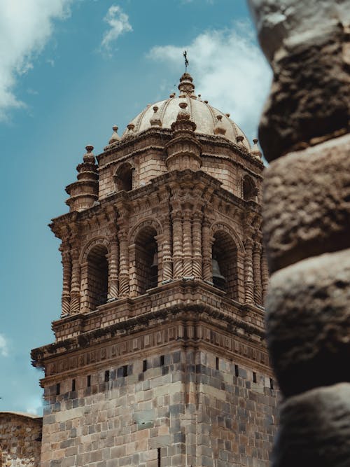 Gratis arkivbilde med arkitektoniske detaljer, blå himmel, cusco