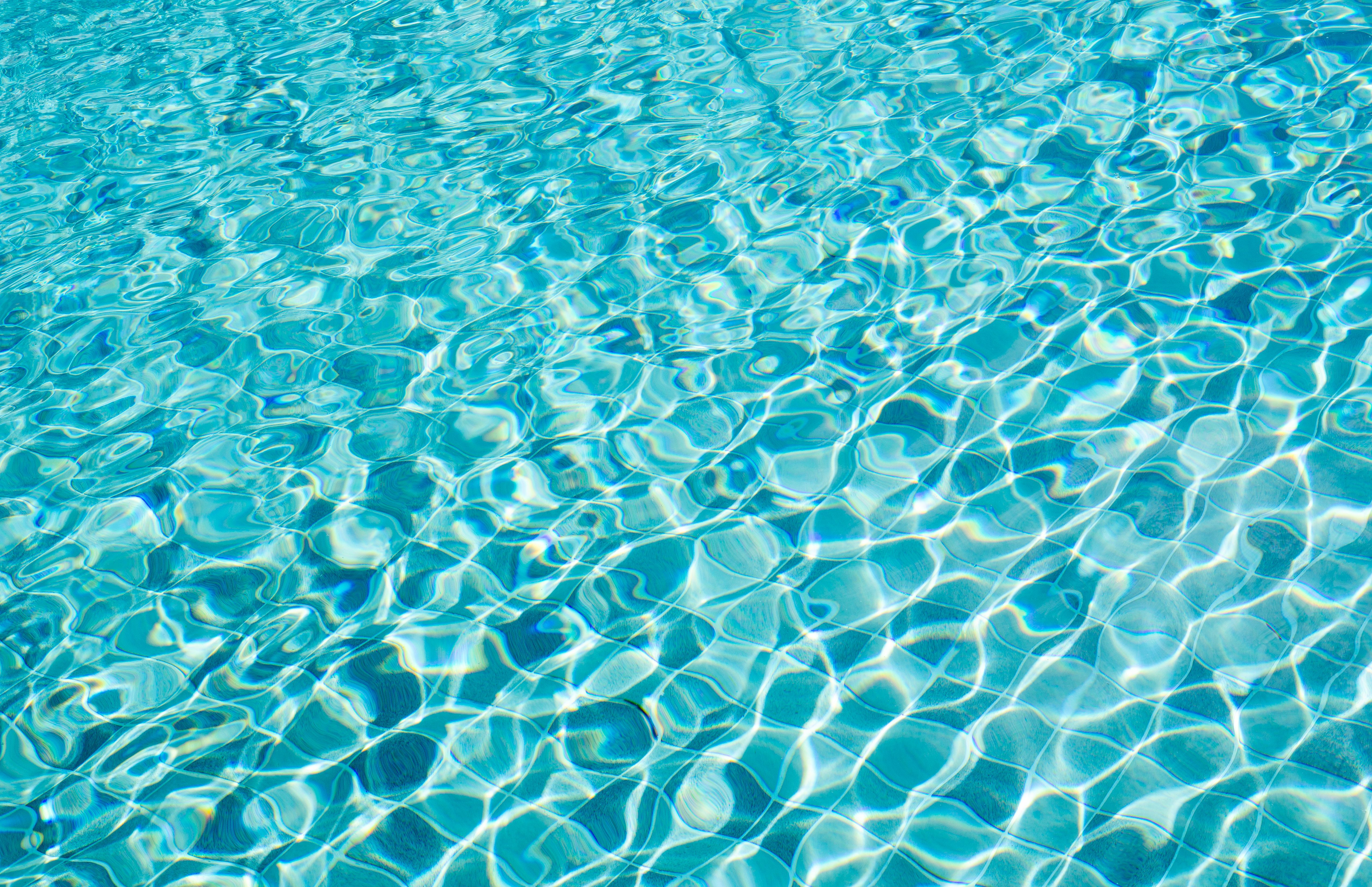 Turquoise Water in Pool · Free Stock Photo