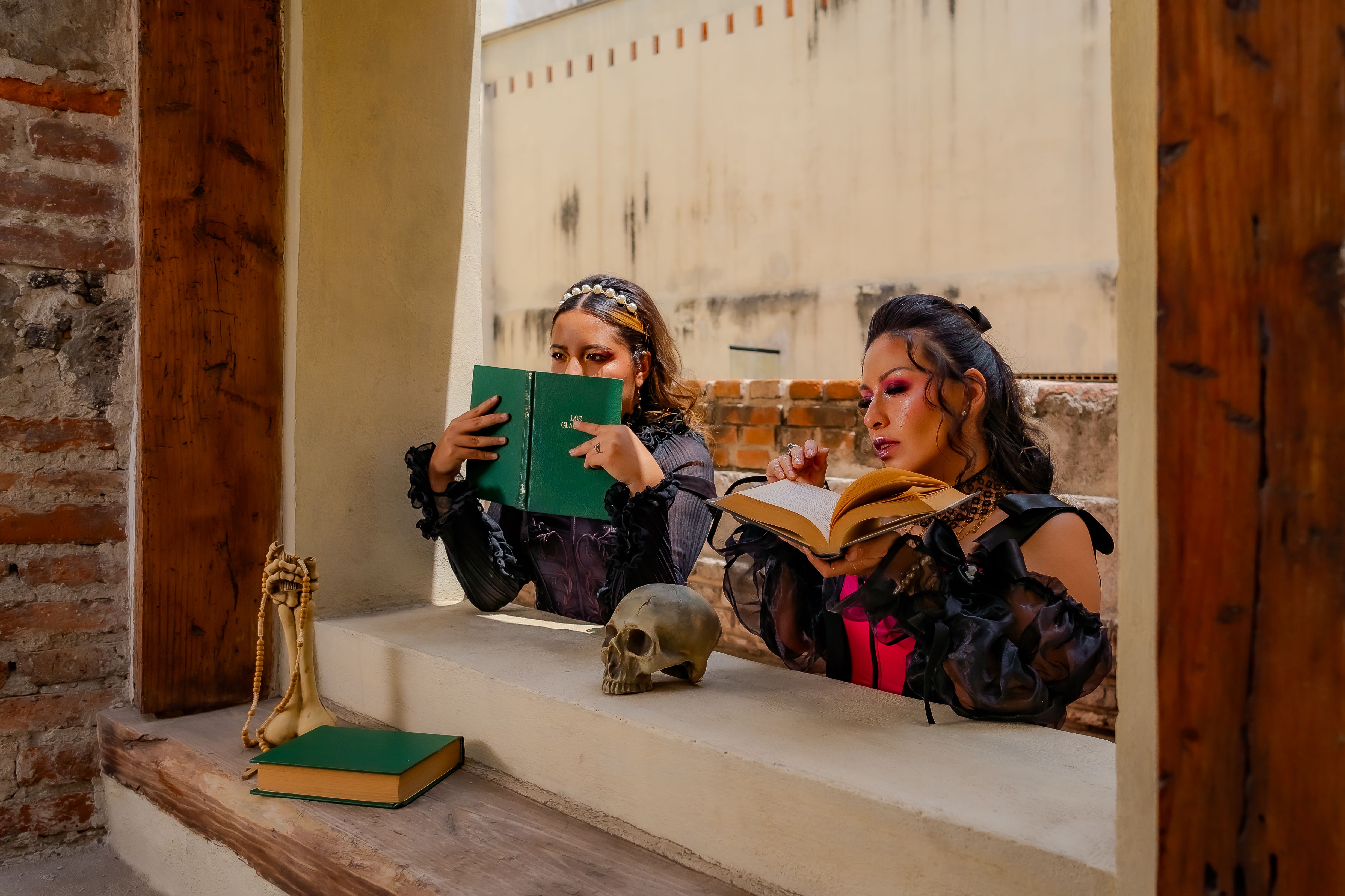 'A Discovery Of Witches' S2 Is *Finally* Coming To UK Telly — Photo by Jimmy Elizarraras on Pexels