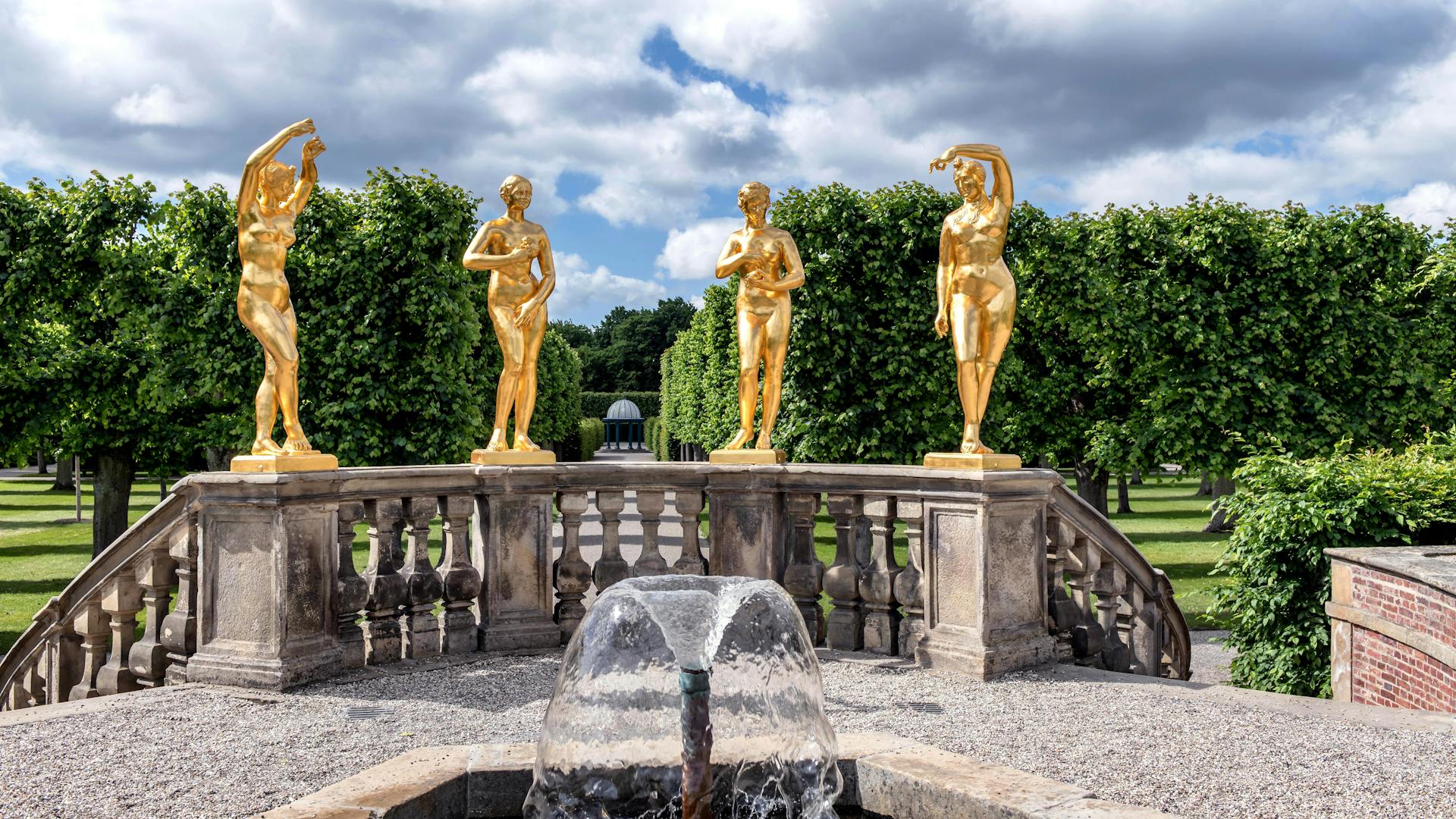 Figuren in de Herrenhausen Tuinen in Hannover