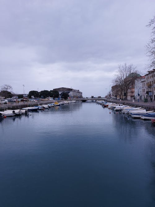 Бесплатное стоковое фото с дождь, море, над морем