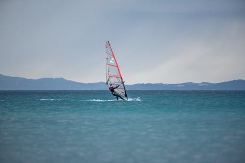 Imagine de stoc gratuită din călătorie, mare albastra, om windsurfing