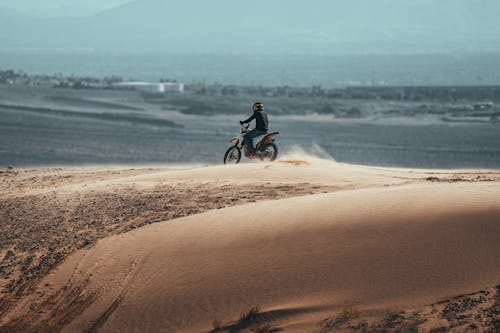 Ilmainen kuvapankkikuva tunnisteilla aavikko, ajaminen, hiekka
