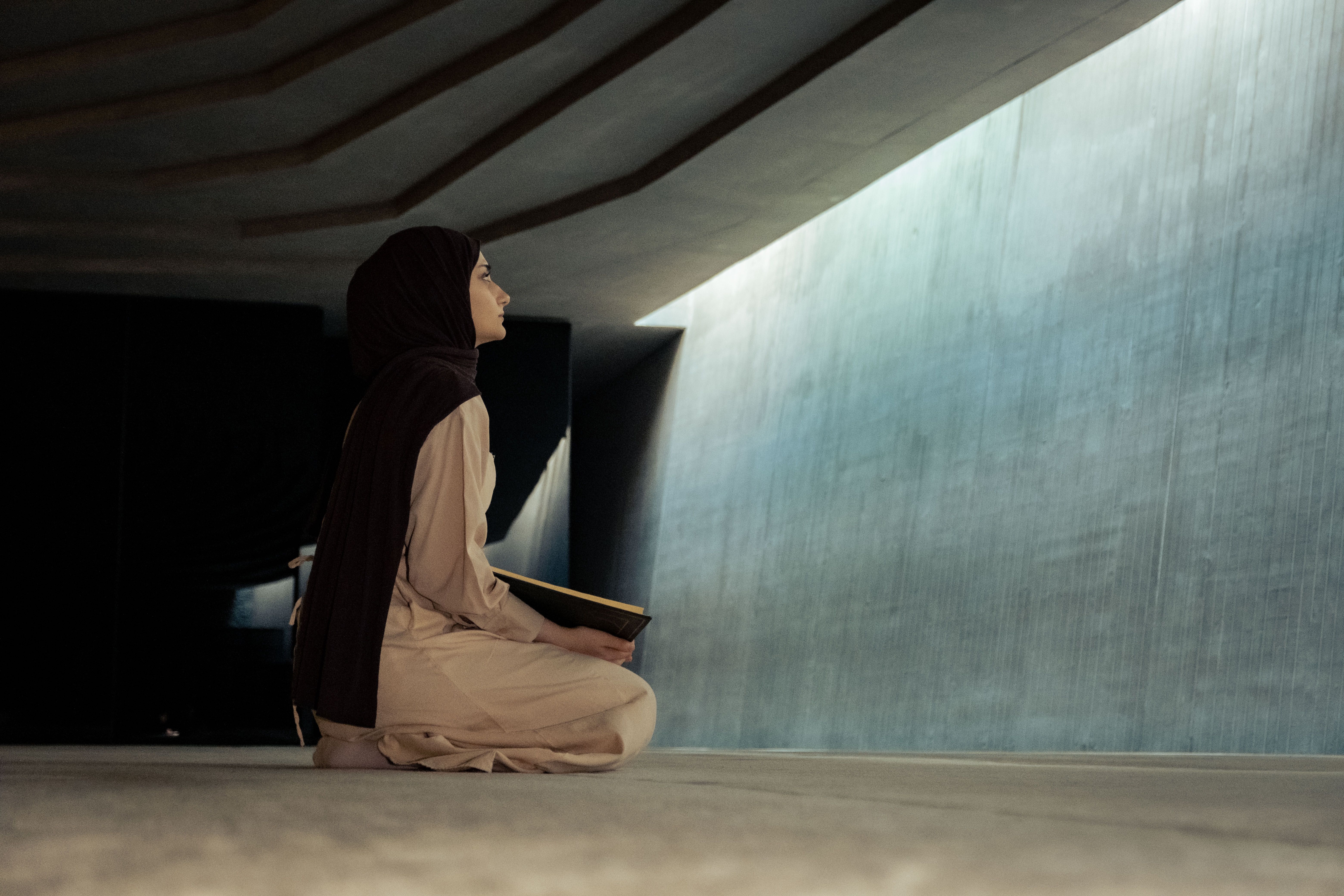 I'tikaf au-delà du Ramadan : Règles, Bienfaits et Comment Pratiquer la Retraite Spirituelle dans la Vie Quotidienne