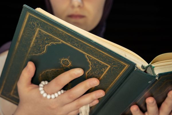 How to Start Studying Tafseer: A Beginner's Guide