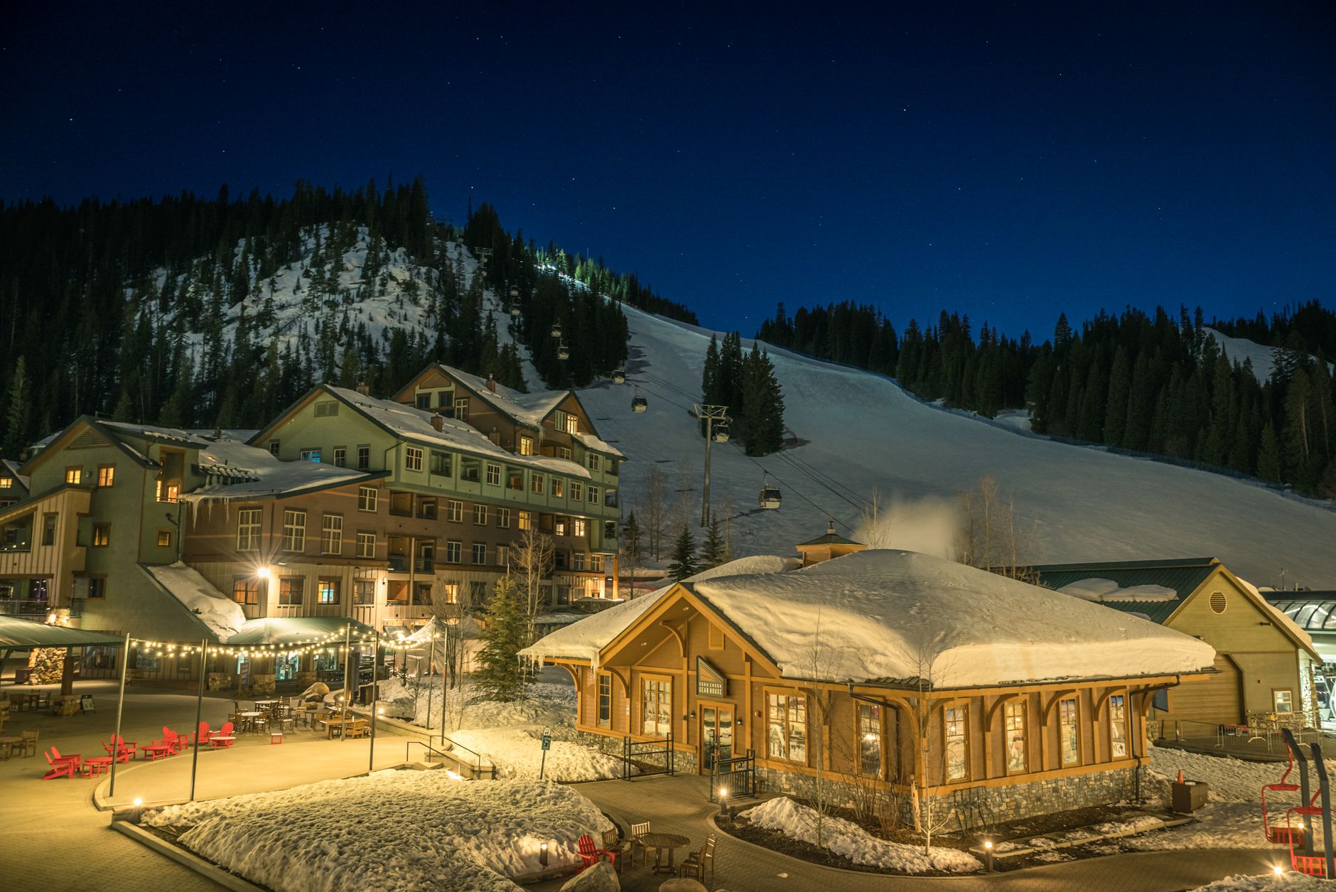 10 Best Resort Cams to Watch for Snow - Live Snow Updates & Mountain Views