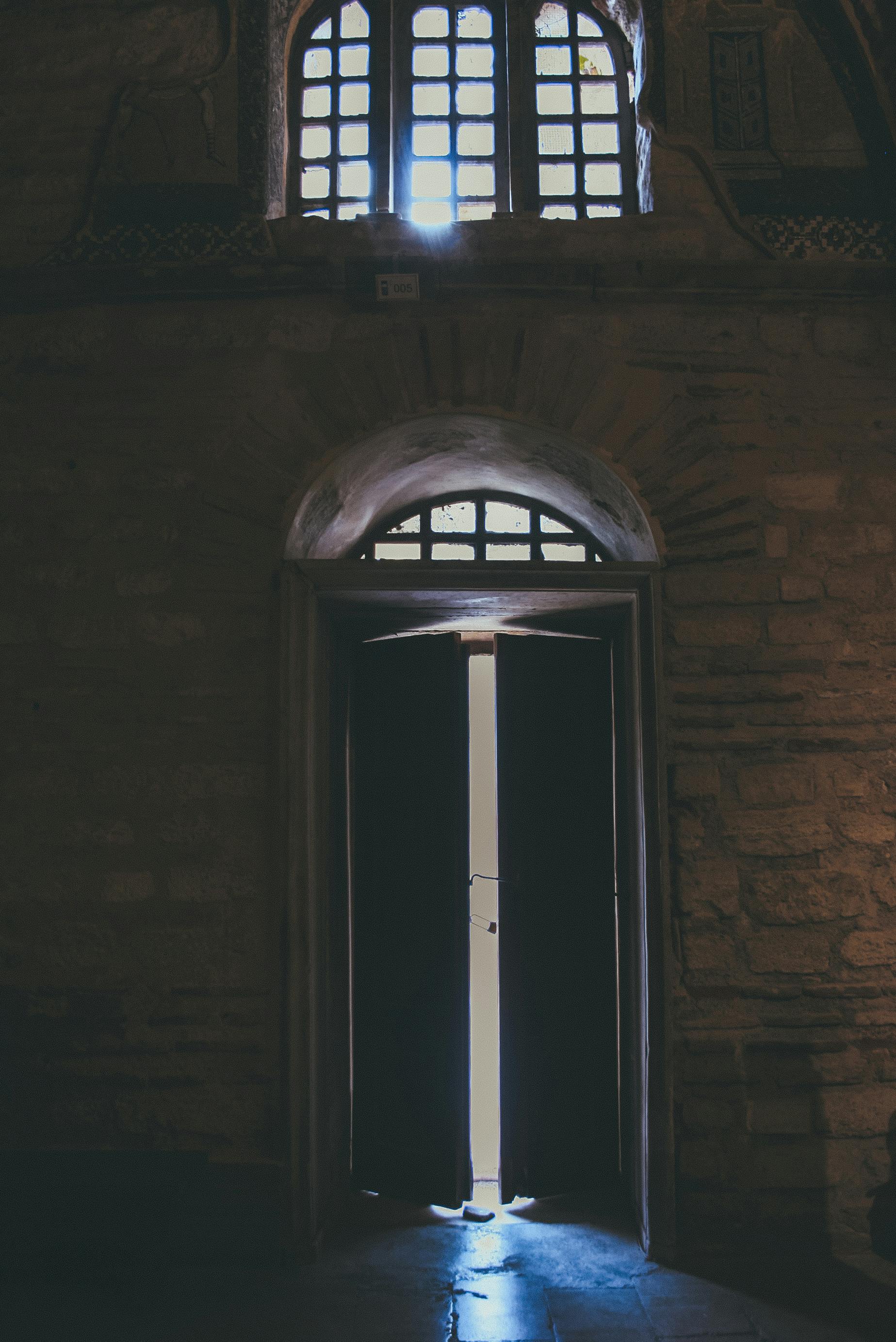 Why do wooden doors swell in winter?