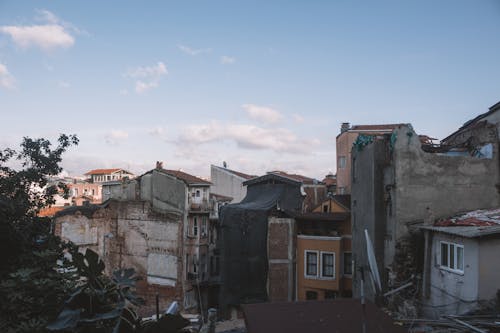 Základová fotografie zdarma na téma architektura, bouře, budovy