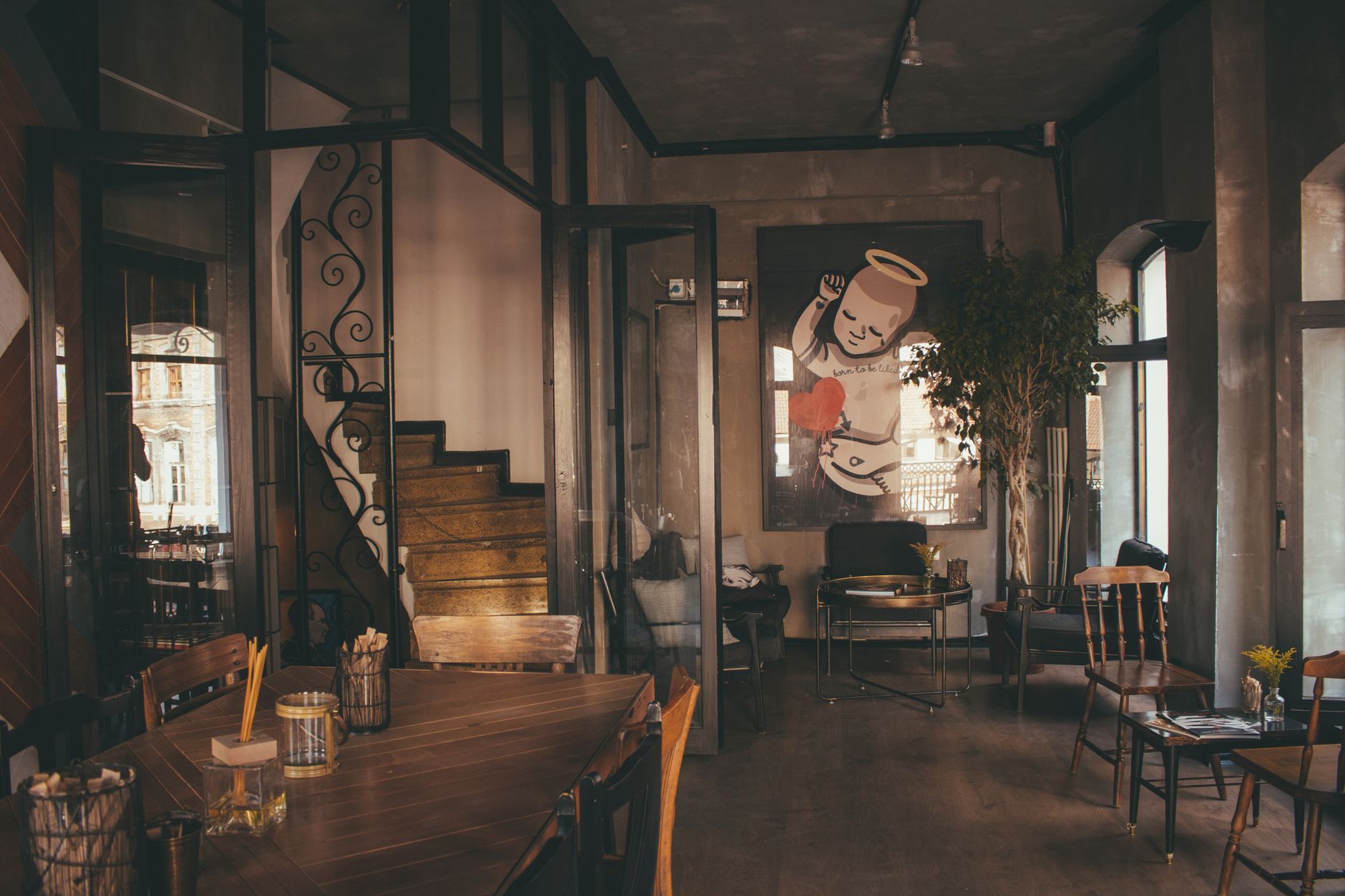 The Great Adaptation: How Restaurants Are Navigating Economic Turbulence and Shifting Tastes