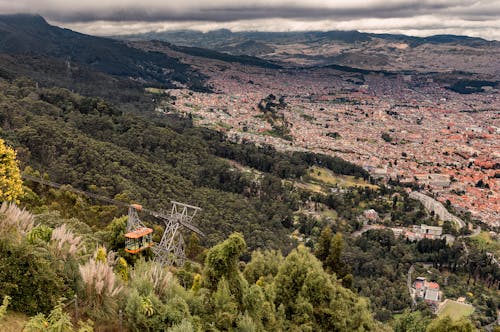 Photos gratuites de colline, forêt, les villes