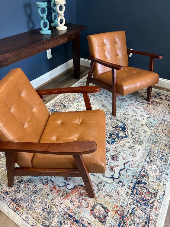 Retro Chairs on Rug · Free Stock Photo