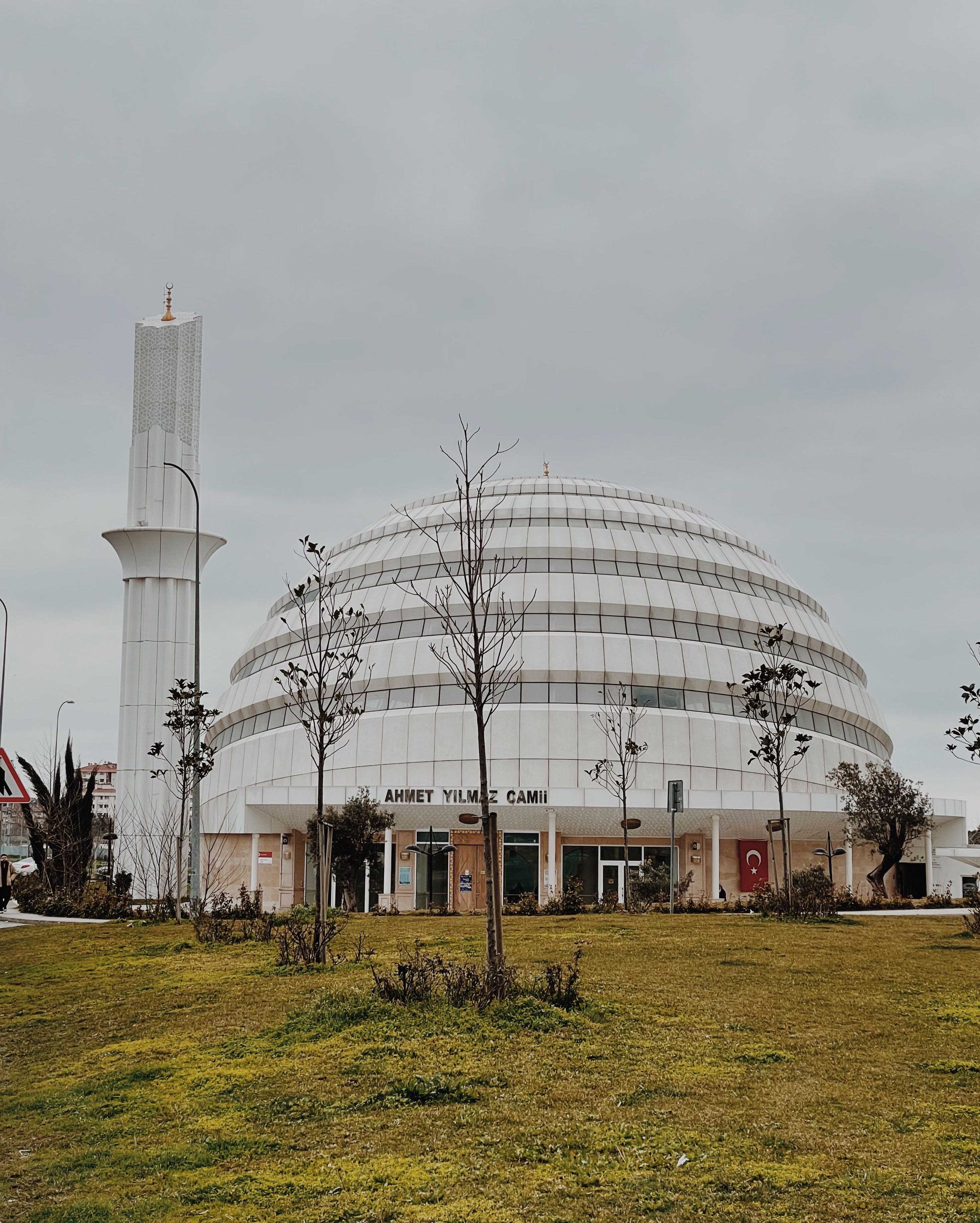 Explore the modern architecture of Ahmet Yilmaz Mosque, a notable landmark in Istanbul.