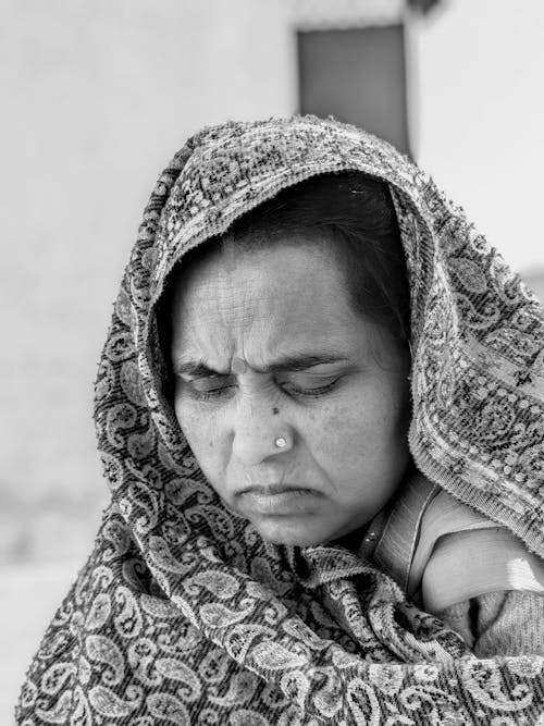 インド人女性, グレースケール, ヒンズー教の無料の写真素材