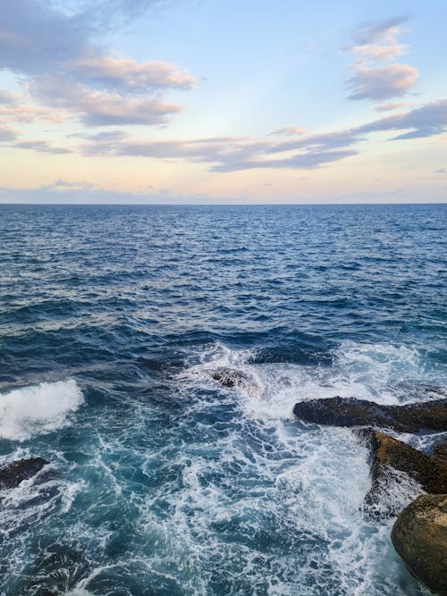 Fotobanka s bezplatnými fotkami na tému horizont, krajina pri mori, more