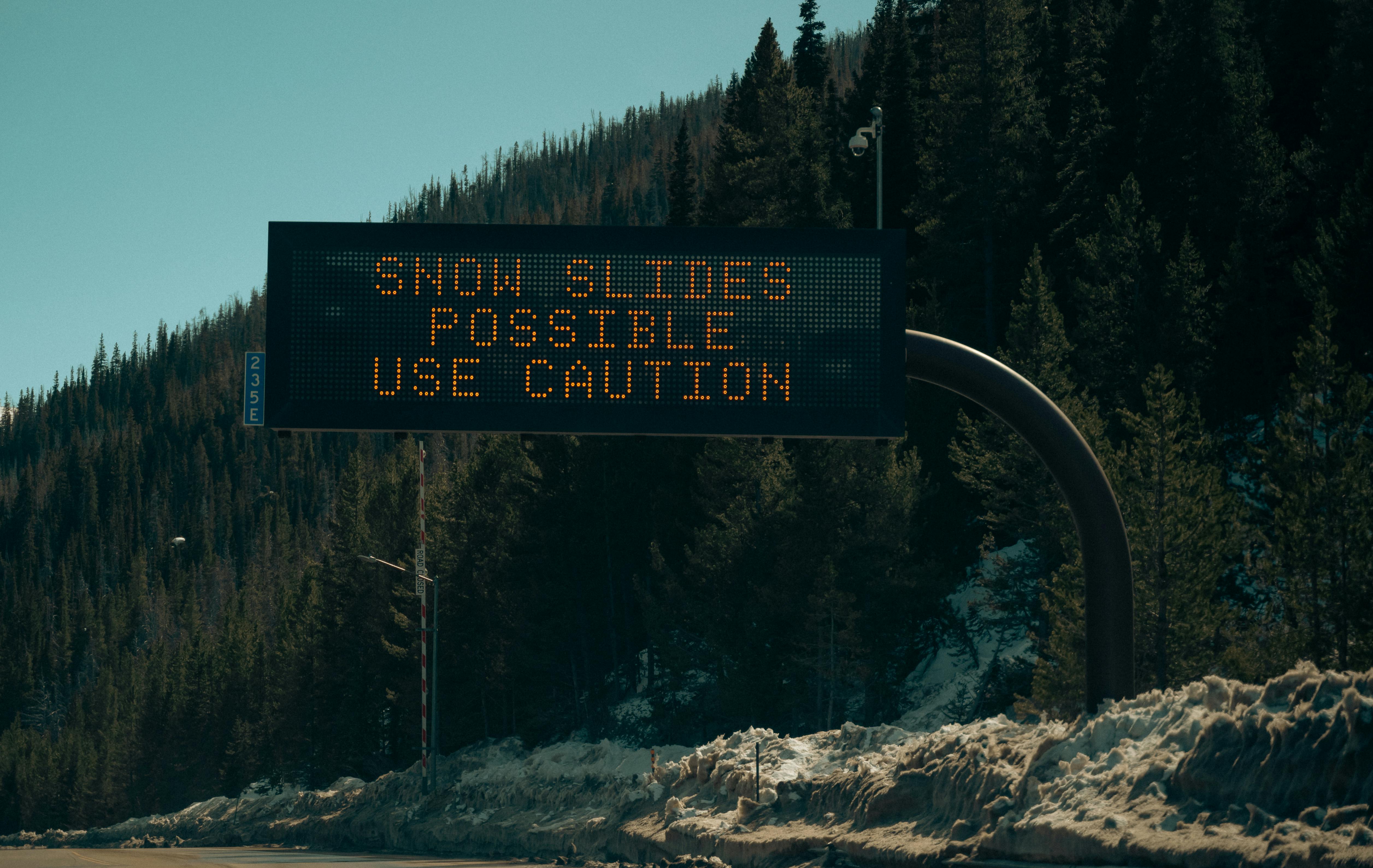 heavy snow warning which states — Photo by Chris F on Pexels
