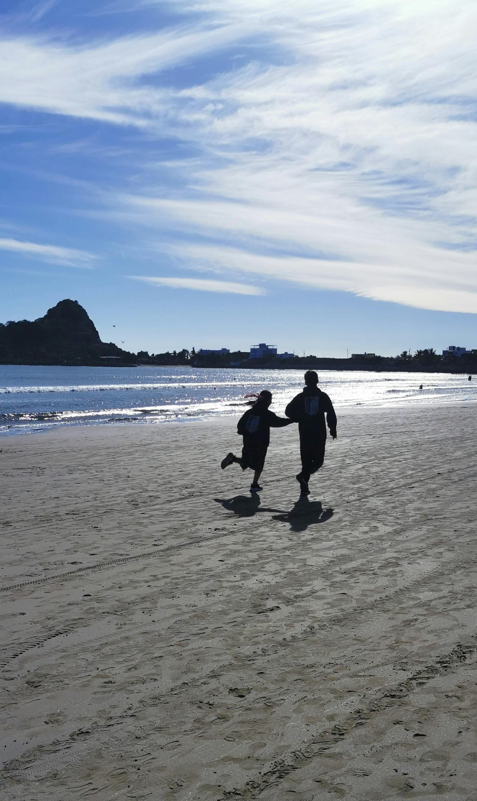 Impact⁤ of ⁣busy schedules and ⁢conflicting priorities on​ famous‌ relationships