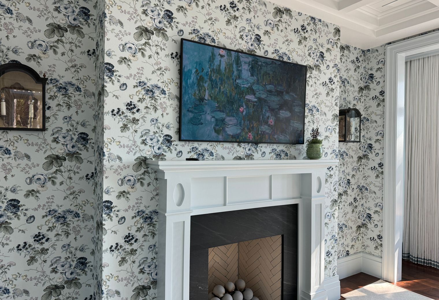 Wallpapering in North Cray — the finished result after a professional repaint